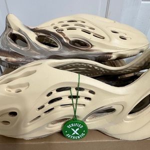 Yeezy Foam RNNR MX Cream Clay (US 13)